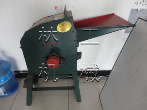 點(diǎn)擊查看詳細(xì)信息<br>標(biāo)題：粉碎機(jī) 閱讀次數(shù)：1717