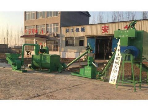 點(diǎn)擊查看詳細(xì)信息<br>標(biāo)題：飼料顆粒機(jī) 閱讀次數(shù)：2386